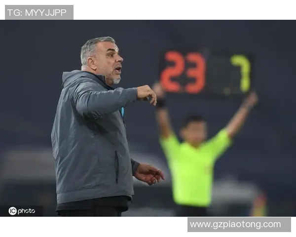 南京网球队个人能力引发热议球员表现与团队协作的争论 南京网球队个人能力引发热议球员表现与团队协作的争论